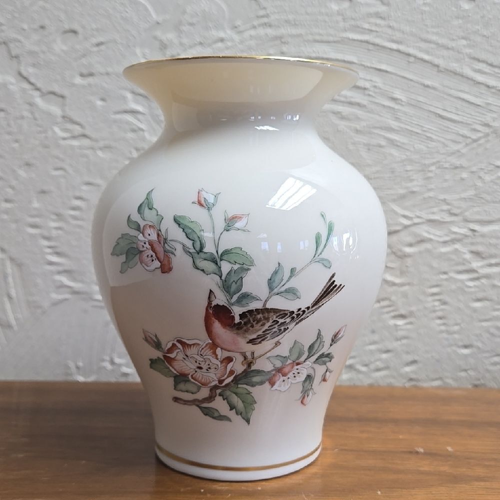 LENOX SERENADE VASE, VINTAGE